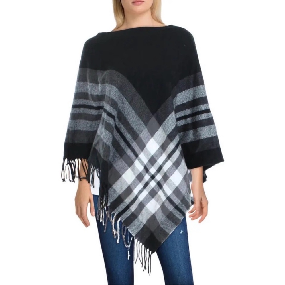 NWT V. Fraas Women's Plaid Brushed Fringe Soft Acrylic Poncho Black New
